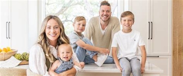What Is Mark Taylor Pickfords Salary? His Wife And Family Details