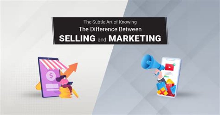 What is the difference between marketing and accounting