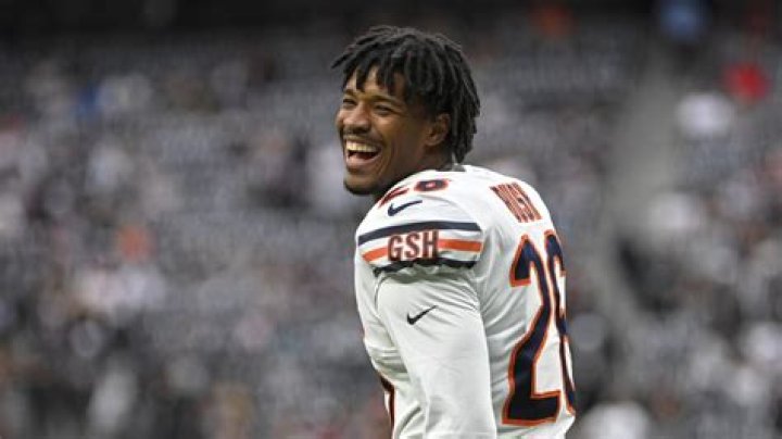 Where is Deon Bush from? What number is Deon Bush?