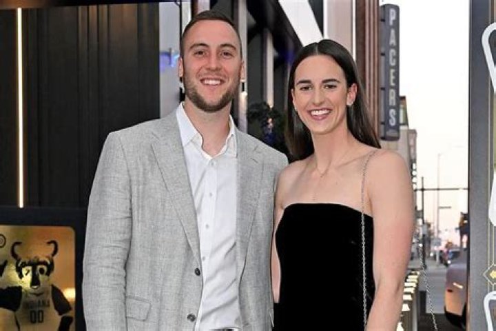 Whitney Fransway Age, Height, Boyfriend (Connor Saeli) Bachelor in Paradise