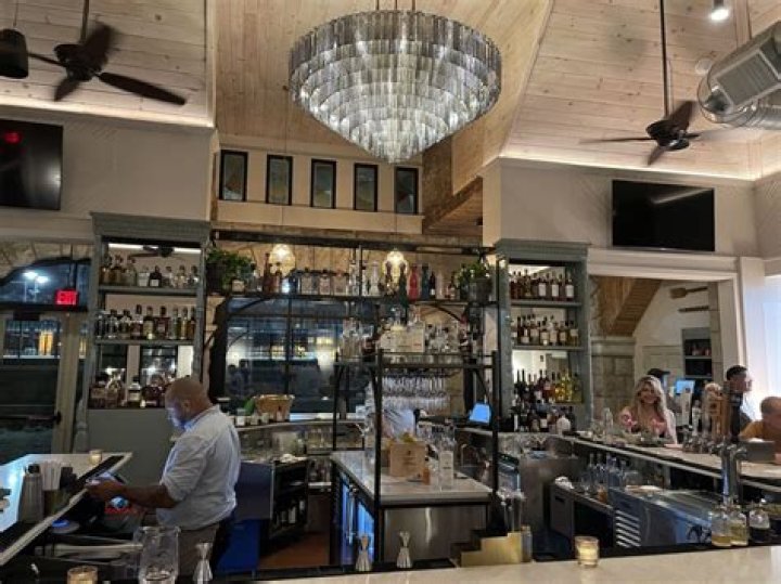 
Who Is Chef Jesa Henneberry Husband? Big Restaurant Bet Cast – Age Wiki And Instagram Bio 