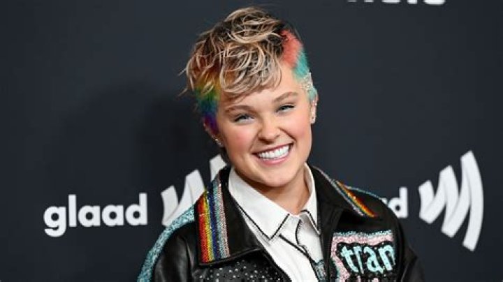 Who Is JoJo Siwa’s New Girlfriend, Avery Cyrus? Here’s What We Know