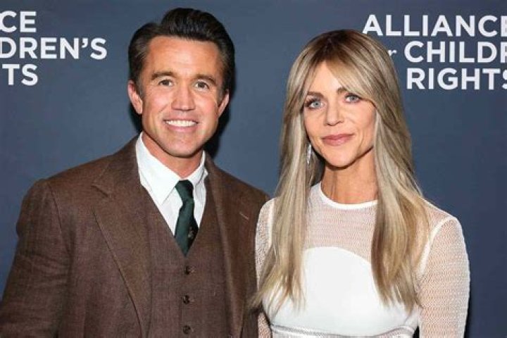 Who Is Katie McElhenney? Meet Rob McElhenney Sister On Instagram
