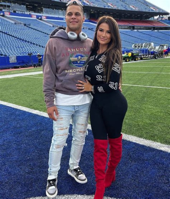 Who Is Micah Hyde’s Wife Amanda Kamiksisian?