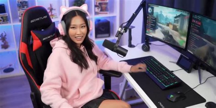 Who Is Omie on Twitch? Here’s Everything To Know About The Twitch Streamer