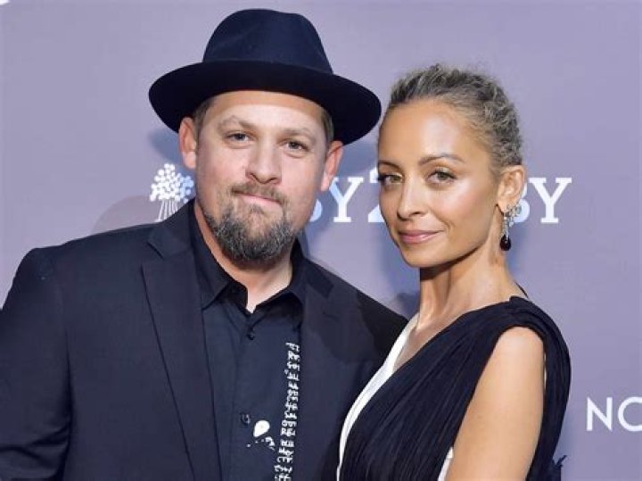 Who Is Roxanne Nagel? Ari Nagel Wife and Net Worth – Is He Married?