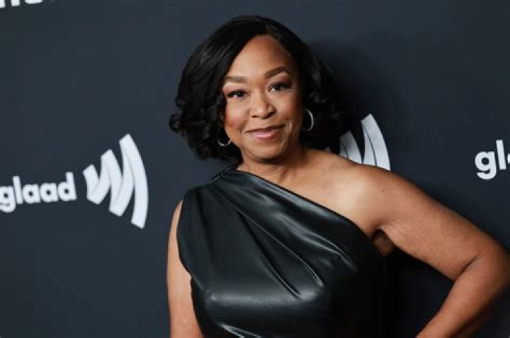 Who Is Shandra Barrera From Sex Love And Goop? Meet The Cast On Instagram