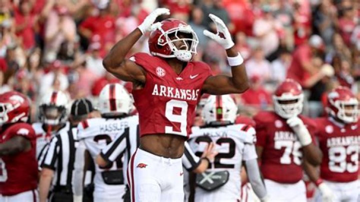
Who Is Trey Wade? Arkansas Razorbacks Center Parents Ethnicity And Biography 